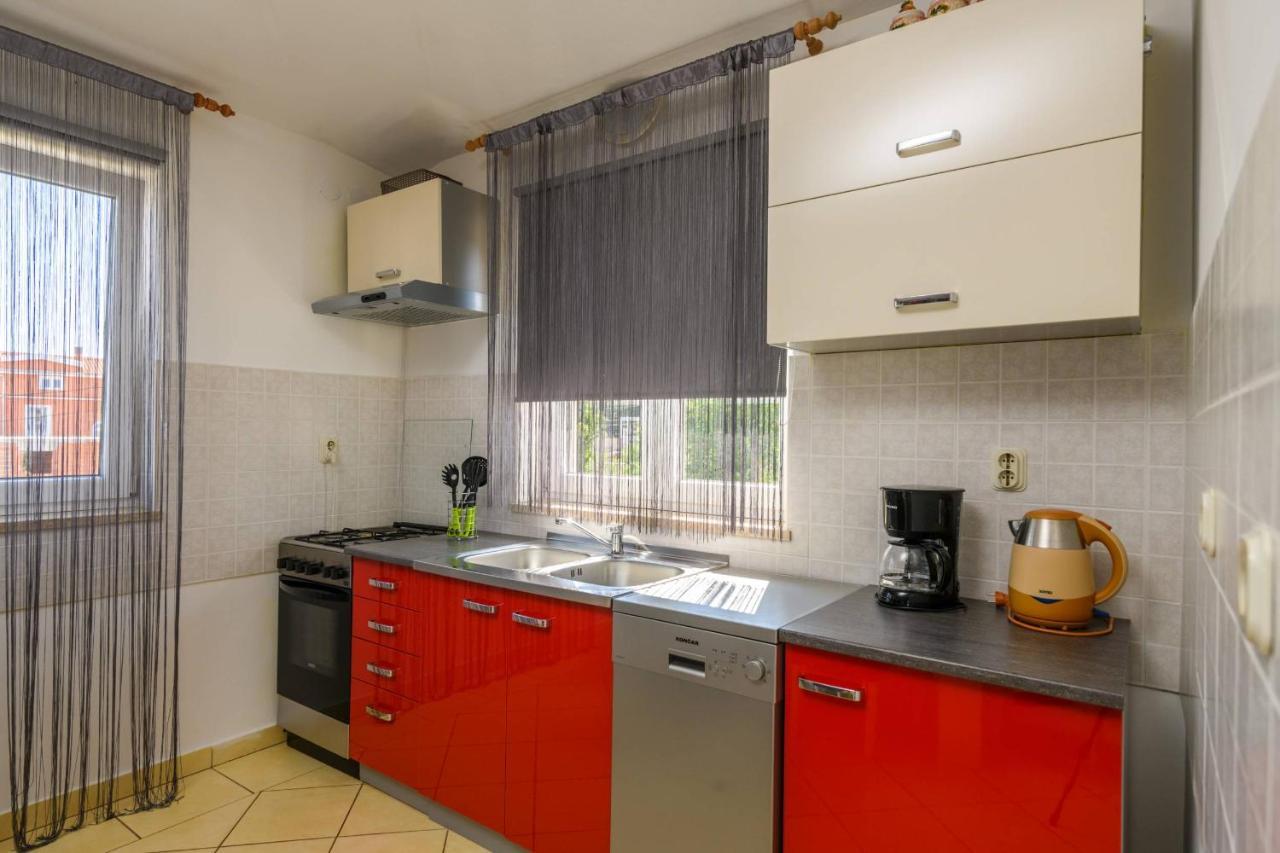 Apartamento Ana Ližnjan Exterior foto