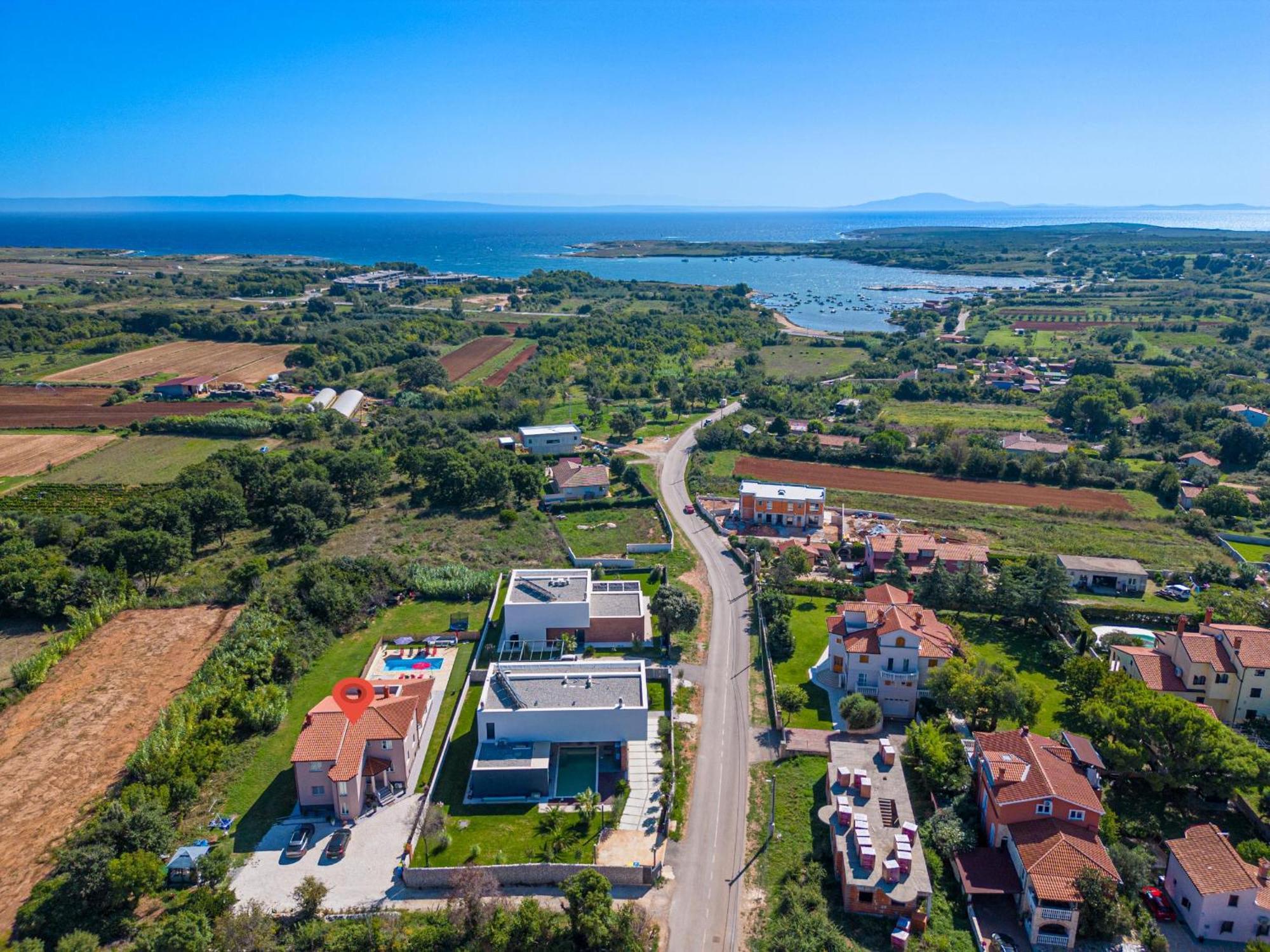 Apartamento Ana Ližnjan Exterior foto